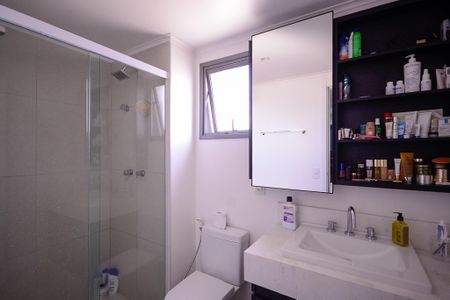 Apartamento à venda com 133m², 3 quartos e 2 vagasBanheiro Quarto 1