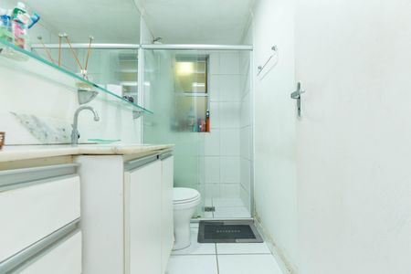 Apartamento à venda com 69m², 3 quartos e 1 vaga Apartamento à venda com 69m², 3 quartos e 1 vagaBanheiro