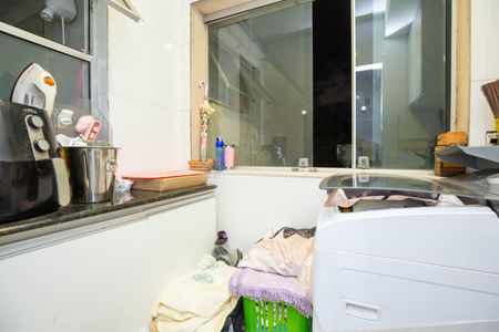 Apartamento à venda com 69m², 3 quartos e 1 vaga Apartamento à venda com 69m², 3 quartos e 1 vagaÁrea de serviço