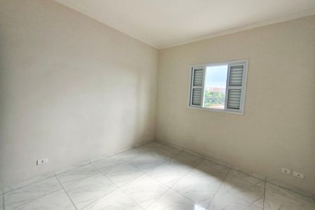 Casa à venda com 230m², 5 quartos e 4 vagas Casa à venda com 230m², 5 quartos e 4 vagasQuarto 2