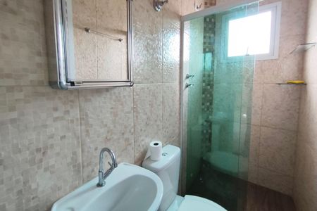 Casa à venda com 230m², 5 quartos e 4 vagas Casa à venda com 230m², 5 quartos e 4 vagasBanheiro