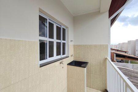 Casa à venda com 230m², 5 quartos e 4 vagas Casa à venda com 230m², 5 quartos e 4 vagasÁrea de Serviço