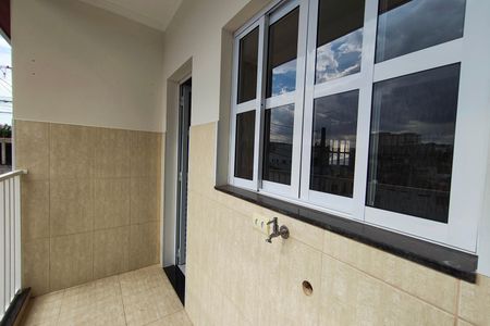 Casa à venda com 230m², 5 quartos e 4 vagas Casa à venda com 230m², 5 quartos e 4 vagasÁrea de Serviço