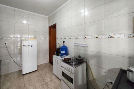 Casa à venda com 230m², 5 quartos e 4 vagas Casa à venda com 230m², 5 quartos e 4 vagasCasa 3 - Cozinha