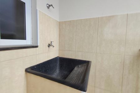 Casa à venda com 230m², 5 quartos e 4 vagas Casa à venda com 230m², 5 quartos e 4 vagasÁrea de Serviço