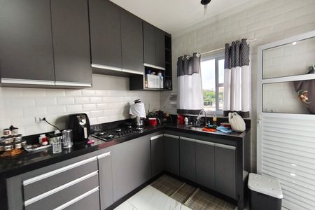 Casa à venda com 230m², 5 quartos e 4 vagas Casa à venda com 230m², 5 quartos e 4 vagasCasa 2 - Cozinha