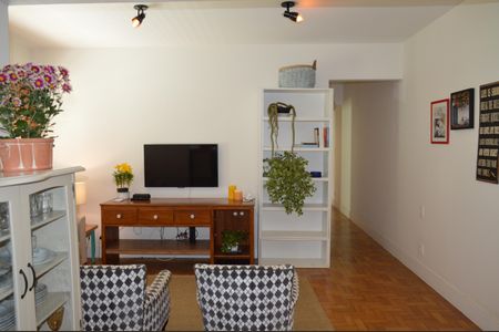 Apartamento para alugar com 86m², 2 quartos e 1 vagaSala