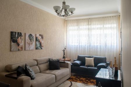 Casa à venda com 300m², 6 quartos e 4 vagas Casa à venda com 300m², 6 quartos e 4 vagasSala casa 1