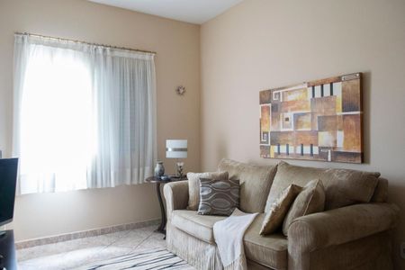 Casa à venda com 300m², 6 quartos e 4 vagas Casa à venda com 300m², 6 quartos e 4 vagasQuarto 2 casa 1