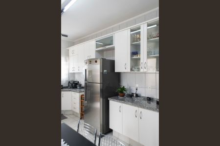 Casa à venda com 300m², 6 quartos e 4 vagas Casa à venda com 300m², 6 quartos e 4 vagasCozinha casa 1