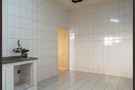 Casa à venda com 300m², 6 quartos e 4 vagas Casa à venda com 300m², 6 quartos e 4 vagasCozinha casa 2