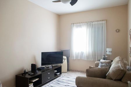 Casa à venda com 300m², 6 quartos e 4 vagas Casa à venda com 300m², 6 quartos e 4 vagasQuarto 2 casa 1