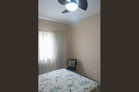 Casa à venda com 300m², 6 quartos e 4 vagas Casa à venda com 300m², 6 quartos e 4 vagasQuarto casa 1