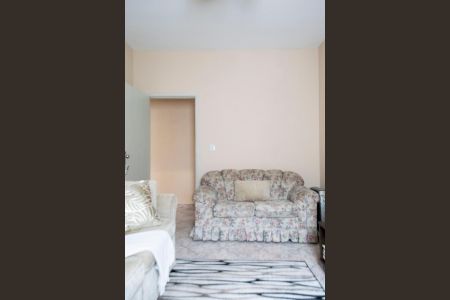 Casa à venda com 300m², 6 quartos e 4 vagas Casa à venda com 300m², 6 quartos e 4 vagasQuarto 2 casa 1