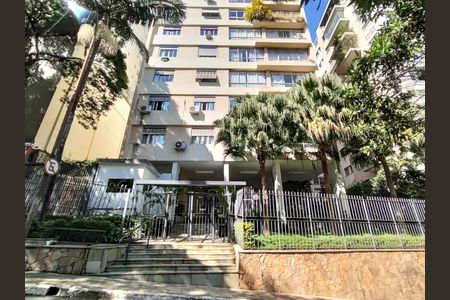 Apartamento à venda com 240m², 2 quartos e 2 vagasFachada