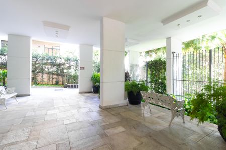 Apartamento à venda com 240m², 2 quartos e 2 vagasÁrea comum - Hall Social (Externo)