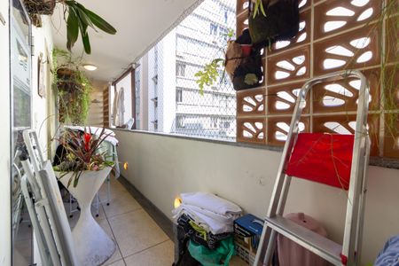 Apartamento à venda com 240m², 2 quartos e 2 vagasÁrea de Serviço
