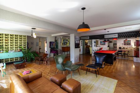 Apartamento à venda com 240m², 2 quartos e 2 vagasSala