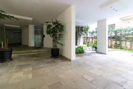 Apartamento à venda com 240m², 2 quartos e 2 vagasÁrea comum - Hall Social (Externo)