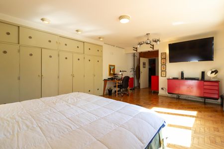 Apartamento à venda com 240m², 2 quartos e 2 vagasSuíte