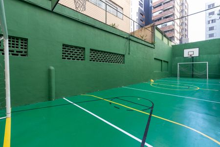 Apartamento à venda com 240m², 2 quartos e 2 vagasÁrea comum - Quadra