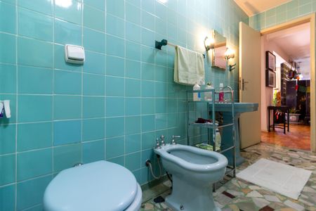 Apartamento à venda com 240m², 2 quartos e 2 vagasBanheiro