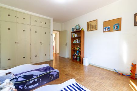 Apartamento à venda com 240m², 2 quartos e 2 vagasQuarto