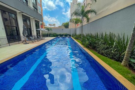Studio para alugar com 25m², 1 quarto e sem vaga Studio para alugar com 25m², 1 quarto e sem vagaÁrea comum - Piscina