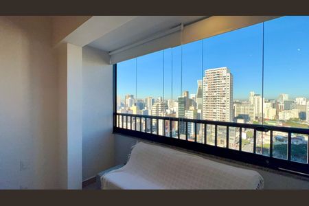 Studio para alugar com 25m², 1 quarto e sem vaga Studio para alugar com 25m², 1 quarto e sem vagaVaranda