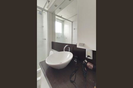 Apartamento à venda com 60m², 2 quartos e 1 vaga Apartamento à venda com 60m², 2 quartos e 1 vagaBanheiro da Suíte