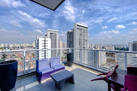 Apartamento à venda com 39m², 2 quartos e sem vagaÁrea comum