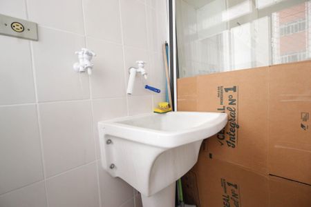 Apartamento à venda com 69m², 3 quartos e 1 vaga Apartamento à venda com 69m², 3 quartos e 1 vagaÁrea de serviço