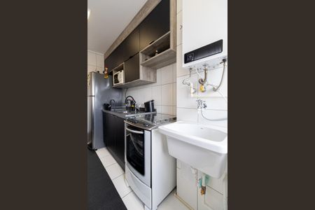 Apartamento à venda com 48m², 2 quartos e 1 vaga Apartamento à venda com 48m², 2 quartos e 1 vagaCozinha e Área de Serviço