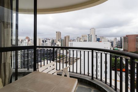 Apartamento para alugar com 96m², 3 quartos e 2 vagasVaranda