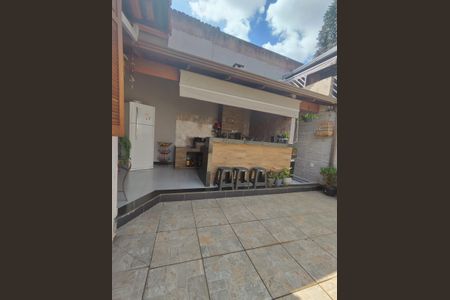 Casa à venda com 220m², 4 quartos e 2 vagasÁrea gourmet