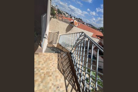 Casa à venda com 220m², 4 quartos e 2 vagasÁrea externa - Varanda
