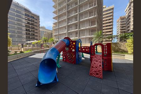 Apartamento à venda com 89m², 2 quartos e 2 vagasÁrea. Comum - playground