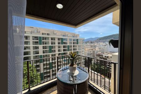 Apartamento à venda com 89m², 2 quartos e 2 vagasVaranda da sala