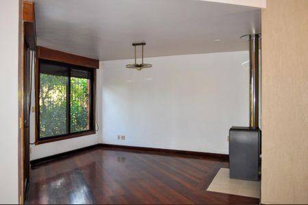 Casa de condomínio à venda com 359m², 3 quartos e 4 vagas Casa de condomínio à venda com 359m², 3 quartos e 4 vagasSala