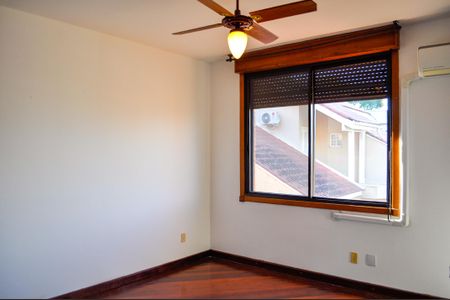 Casa de condomínio à venda com 359m², 3 quartos e 4 vagas Casa de condomínio à venda com 359m², 3 quartos e 4 vagasQuarto 1