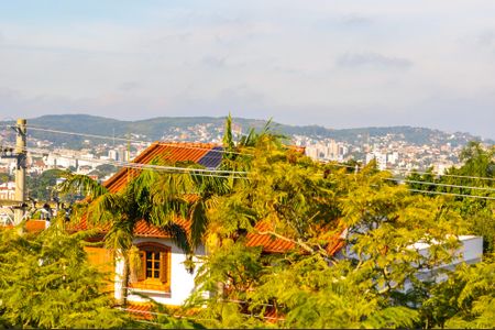 Casa de condomínio à venda com 359m², 3 quartos e 4 vagas Casa de condomínio à venda com 359m², 3 quartos e 4 vagasVista