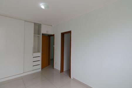 Apartamento à venda com 124m², 3 quartos e 2 vagasSuíte