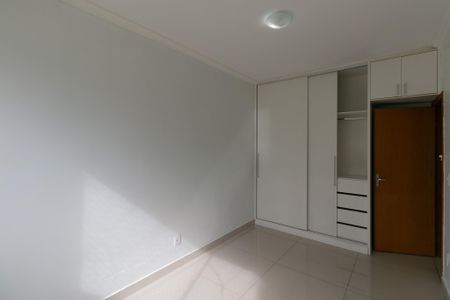 Apartamento à venda com 124m², 3 quartos e 2 vagasSuíte