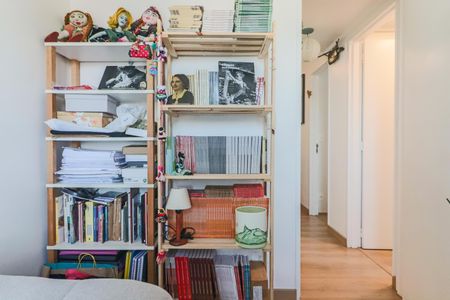 Apartamento à venda com 70m², 3 quartos e 4 vagas Apartamento à venda com 70m², 3 quartos e 4 vagasQuarto 2