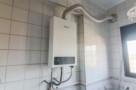 Apartamento à venda com 70m², 3 quartos e 4 vagas Apartamento à venda com 70m², 3 quartos e 4 vagasCozinha e Área de Serviço