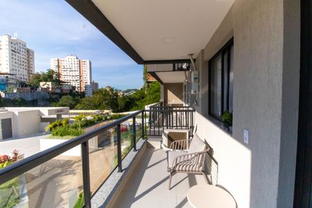 Studio à venda com 38m², 1 quarto e 1 vaga Studio à venda com 38m², 1 quarto e 1 vagaVaranda