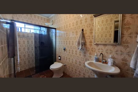 Casa à venda com 203m², 3 quartos e 2 vagasBanheiro da Suíte