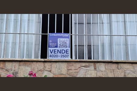 Casa à venda com 203m², 3 quartos e 2 vagasPlaquinha