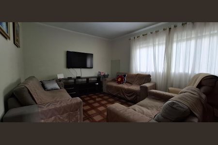 Casa à venda com 203m², 3 quartos e 2 vagasSala