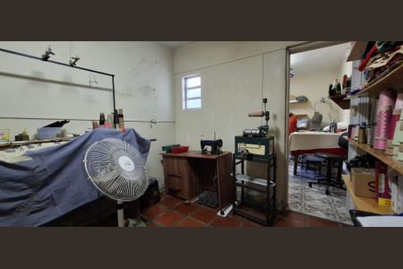 Casa à venda com 203m², 3 quartos e 2 vagasEdícula - quarto 2